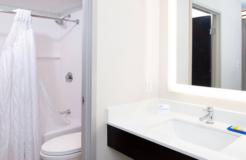 Dent Hotel | Holiday Inn Express West Cincinnati by IHG