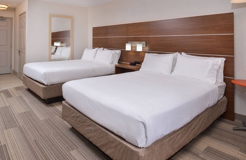 Westley Hotel | Holiday Inn Express Westley by IHG