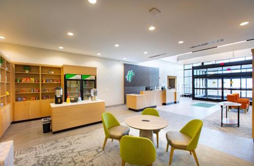 Kansas City Hotel | Holiday Inn - Kansas City - Northeast by IHG
