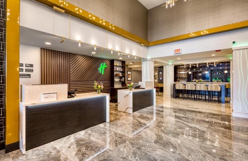 Downtown Kansas City Hotel | Holiday Inn Kansas City - Downtown by IHG