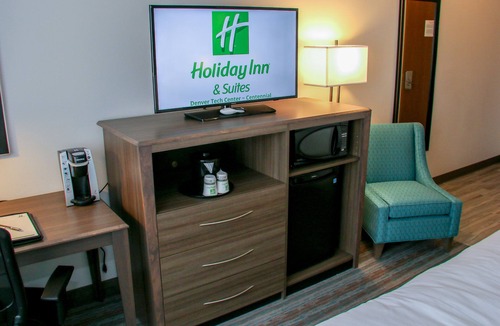Centennial Hotel | Holiday Inn & Suites Denver Tech Center-Centennial by IHG