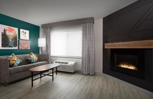 Durango Hotel | Holiday Inn & Suites Durango Downtown by IHG