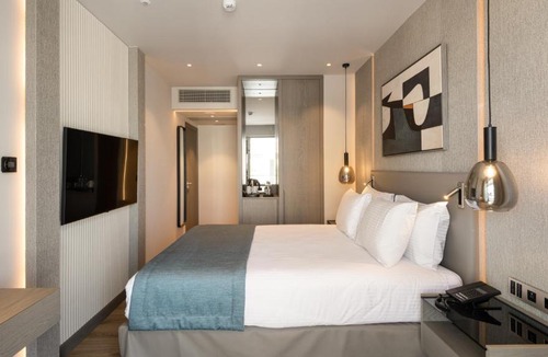 Vardaris Hotel | Holiday Inn Thessaloniki by IHG