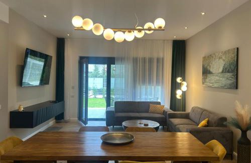 Sinmartin House | Holiday Residences Baile Felix 1 Mai