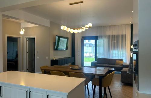 Sinmartin House | Holiday Residences Baile Felix 1 Mai