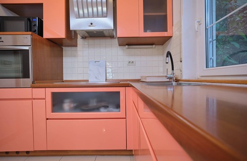 Znjan Apartment | Holiday Seaview Apartment by Litto