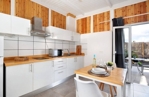 Macher Apartment | Holiday Studio 'Suite Amanecer' with Private Pool, Private Terrace and Wi-Fi