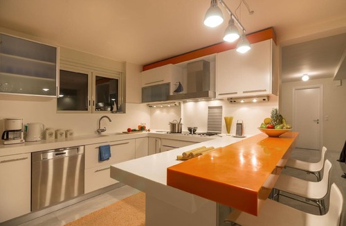 Lavreotiki House | Holiday villa inside a private and secure property