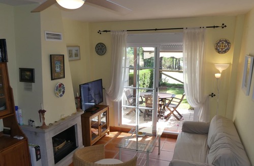 Islantilla Villa | Holiday Villa With Shared Pool ,golf Nearby In Islantilla