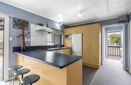 Whangamata House | Holidays on Hampton - Whangamata
