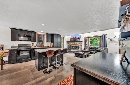Ellicottville House | Holimont Townhouse 1/2 mile to village