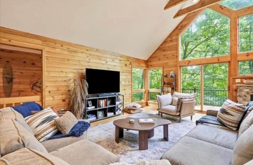 Berkeley Springs Ski Chalet | Holler Home