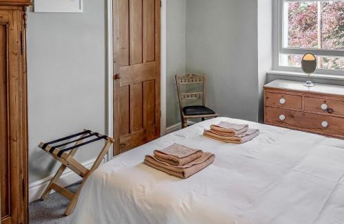 Giggleswick House | Holly Bank Cottage