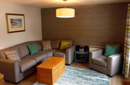 Glencoe House | Holly Tree Cottage