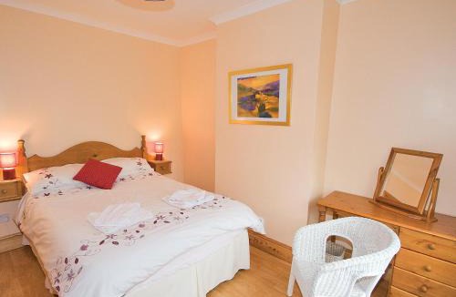 Cheddleton House | Hollybush Cottage - E2800