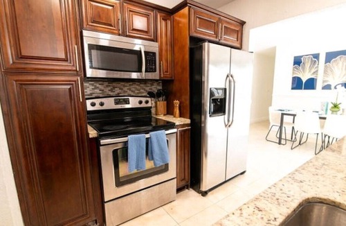 Driftwood House | Hollywood 6980