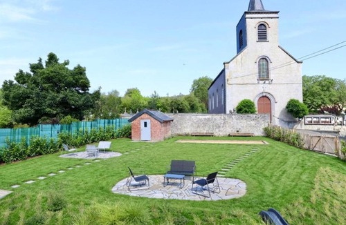 Palenge House | Holy Gite 10