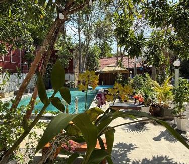 Kampot Hotel | Holy Villa