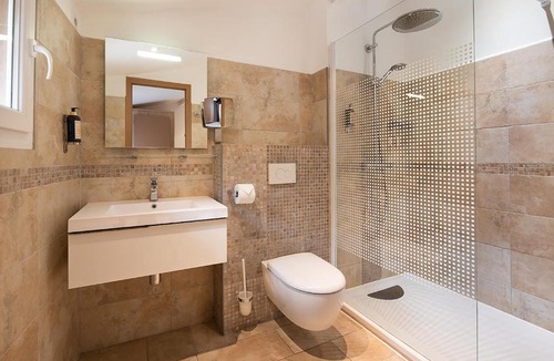 Porto-Vecchio Hotel | Holzer II