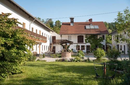Waldkraiburg Apartment | Holzhauser Hof