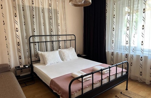 Calarasi House | Home and Garden EuroVelo 6