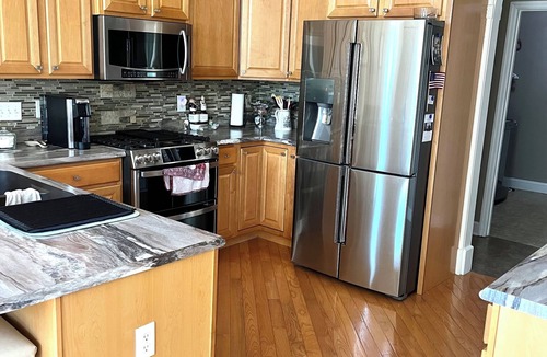 Glencoe House | Home away from Home 3-bedroom house in amazing O'Fallon with WiFi, AC