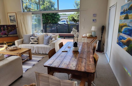 Matarangi House | Home Away from Home - close to beach