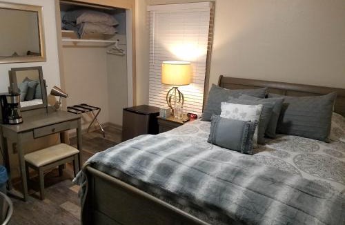 Idyle Hour Acres House | Home Away From Home