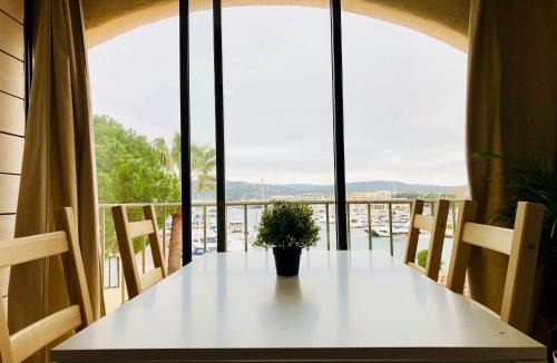 Port Cogolin Apartment | Home cascadelle 3 avec vue sur la Marina