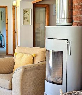 South Galson House | Home Comforts in Peaceful 2 Acres