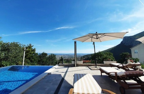 Klis Villa | Home DESPACITO - Klis, Split, private heated pool