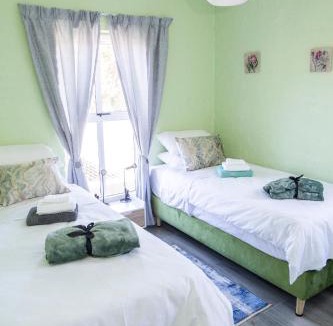 Marina Martinique Apartment | Home @ Eleven