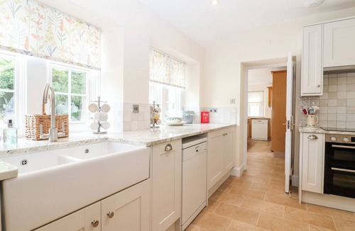 Ducklington Cottage | Home Farm