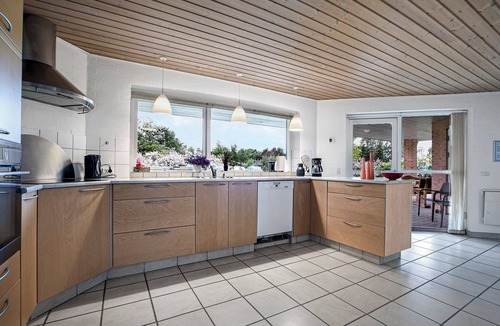 Helberskov Strand Villa | Home for the family in quiet surroundings