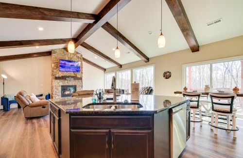 Roaring River House | Home Gym & Fireplace: Roaring River Retreat