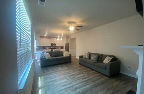 Union City House | Home in Fairburn