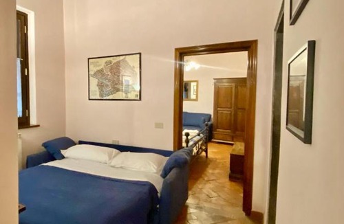San Frediano Apartment | Home in Florence - Typical Florentine Apartment
