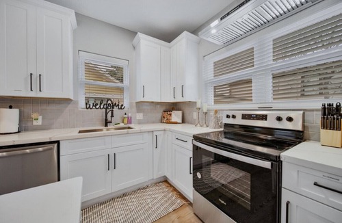 South Central Houston Apartment | Home in Greater Third Ward