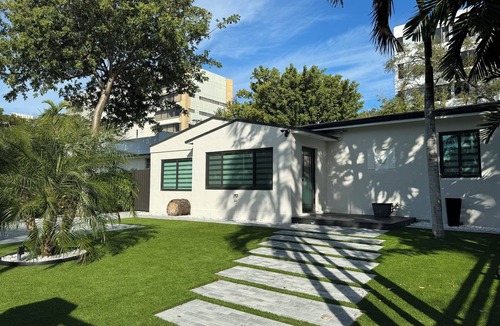 Coral Way House | Home in Miami - 5 min from beach