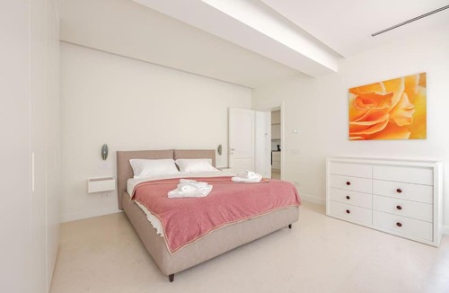 Old Town Apartment | Home In The Heart Of Ghirlandina