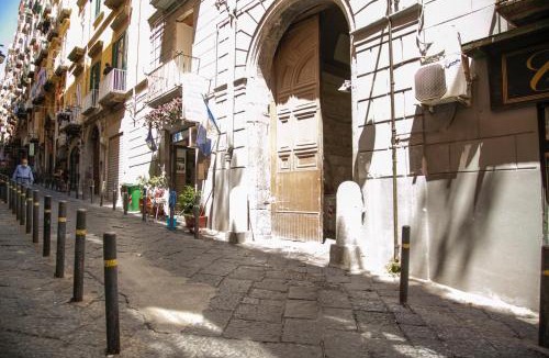 Quartieri Spagnoli Apartment | Home Maria