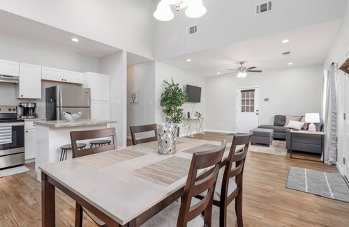 Arena District House | Home Near Riverwalk, Frost Bank Center, w/King Bed