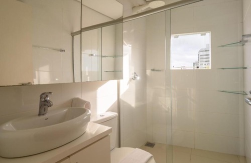 Centro House | Home Office com Conforto a 750 mts da Beiramar Norte P550