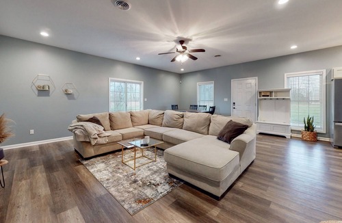 Hopkinsville Cottage | Home on 10 acres + private lake!