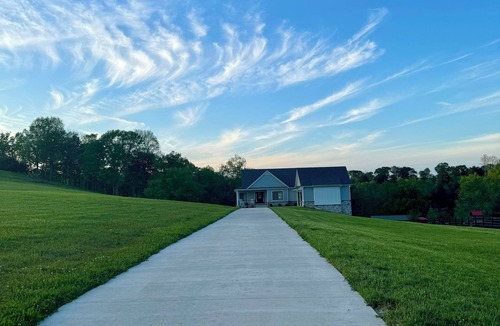 Danville House | Home on the Dix River, country living at its finest