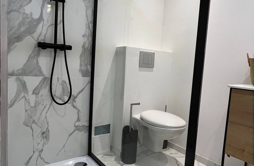 Gujan-Mestras Hotel | HOME PLACE