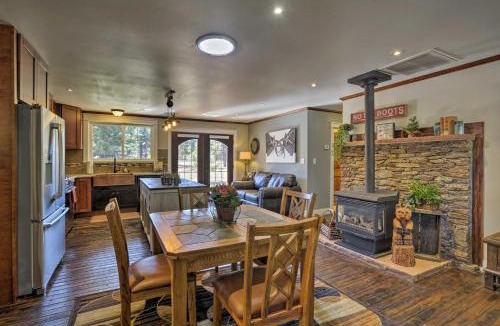 Mountainaire House | Home w/Jacuzzi: 10 Mi to NAU & Flagstaff!
