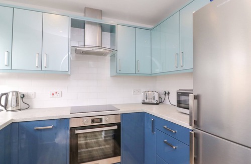 Wyke Regis Cottage | Home Waters