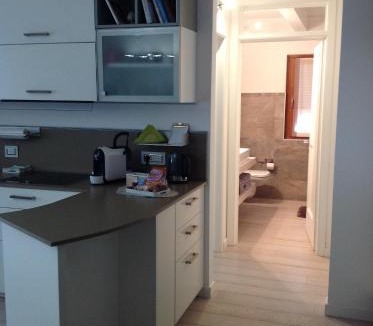 Laives Apartment | Home White