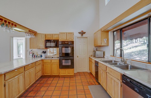 Angel Fire House | Home with Great Views of the Angel Fire Ski Mountain and Valley